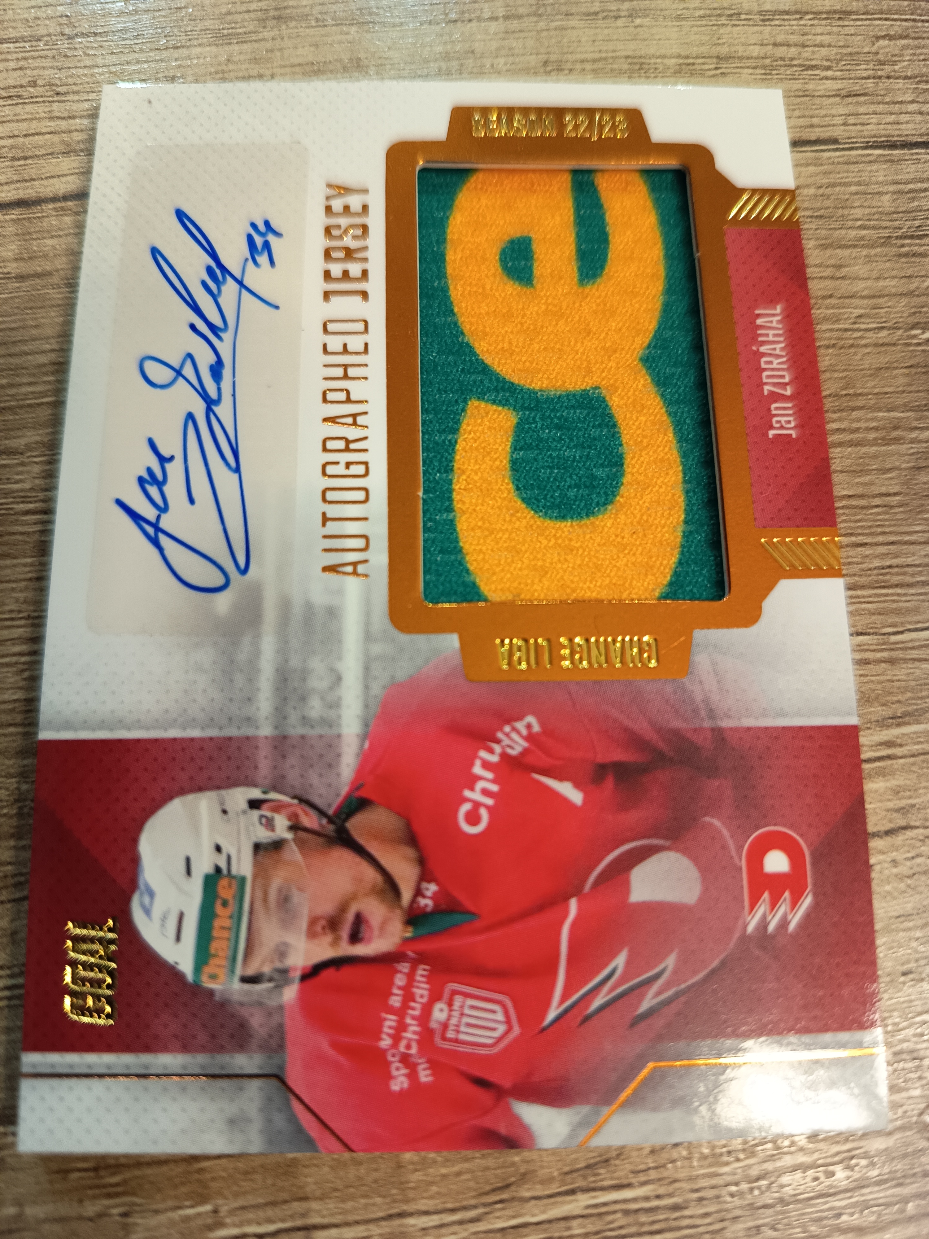 Autographed jersey xx/25