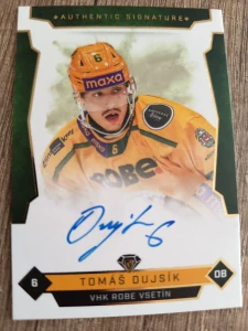 Tomáš Dujsík signature limit 25